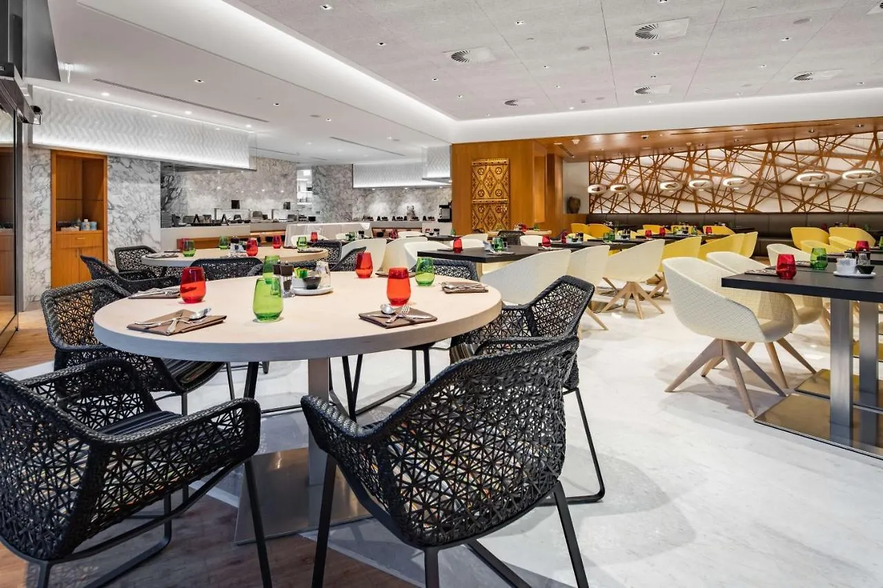 Radisson Blu Hotel & Residence, Riyadh Diplomatic Quarter 4*,